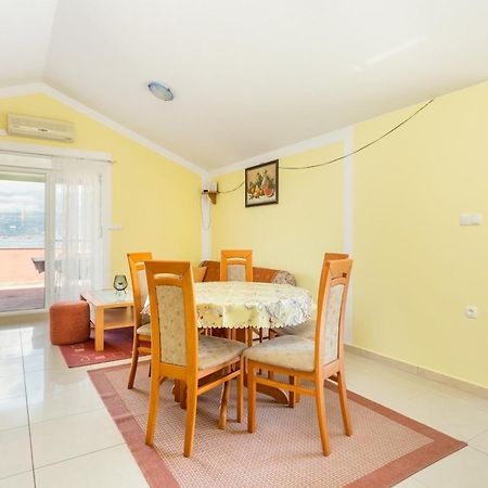Apartments By The Sea Slatine, Ciovo - 11126 외부 사진