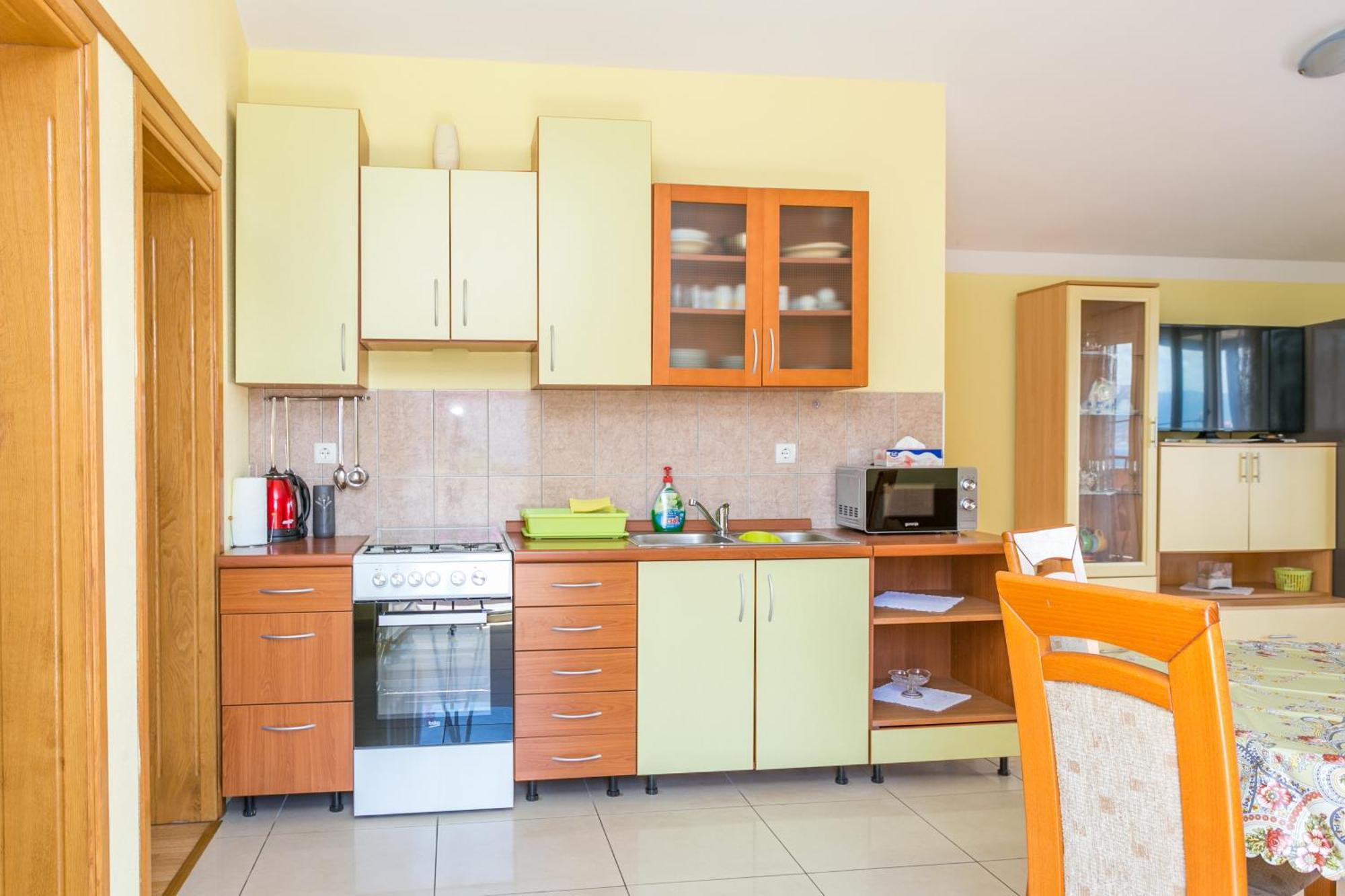 Apartments By The Sea Slatine, Ciovo - 11126 객실 사진