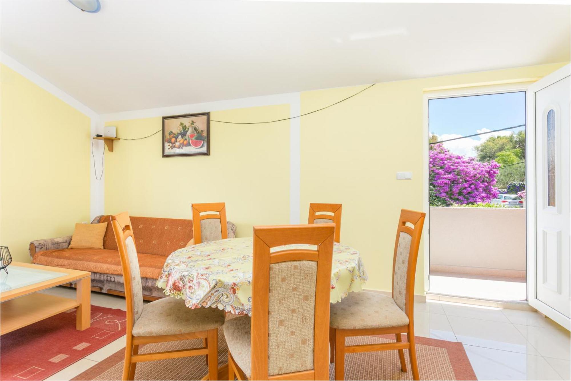 Apartments By The Sea Slatine, Ciovo - 11126 객실 사진