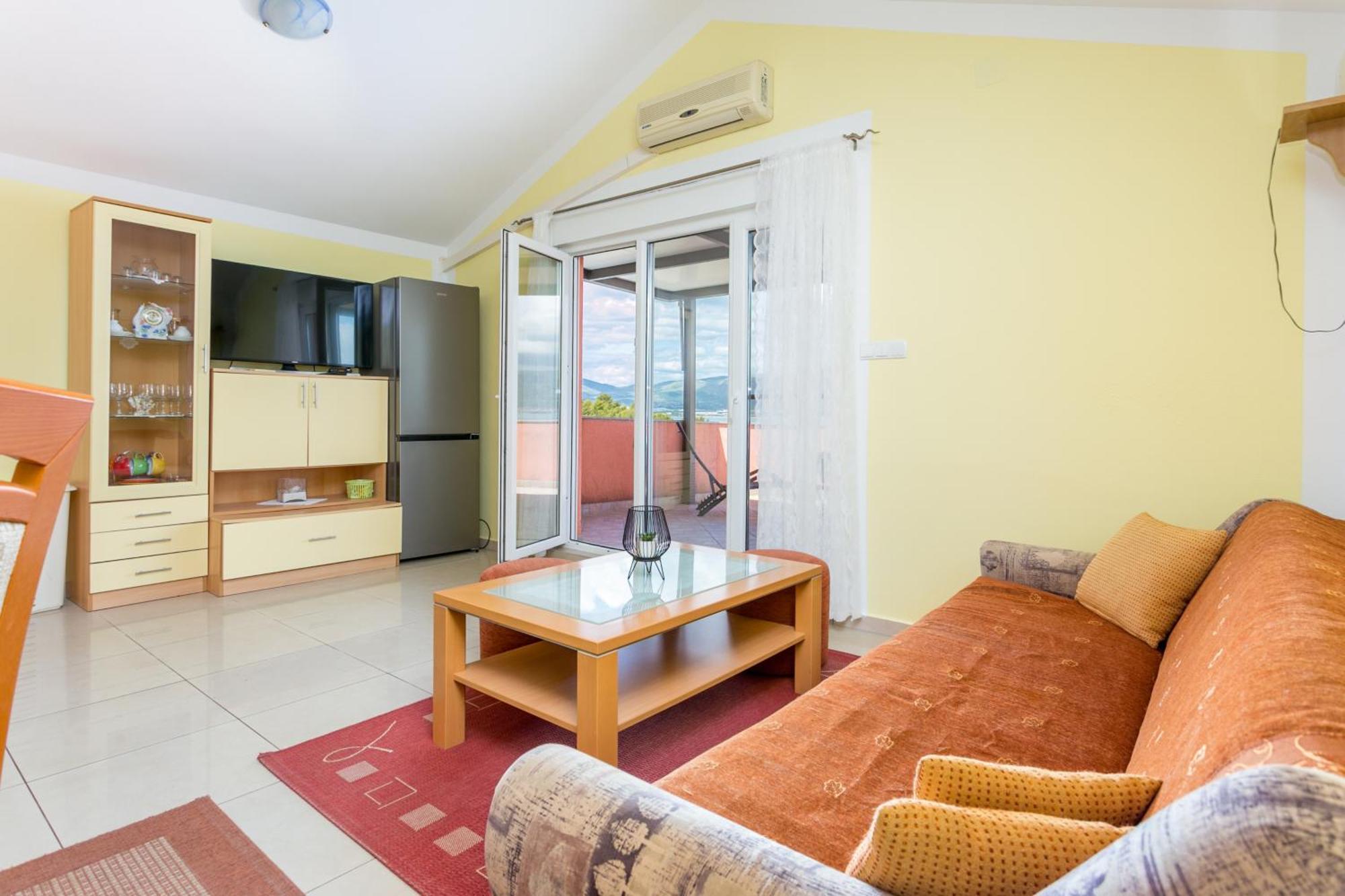 Apartments By The Sea Slatine, Ciovo - 11126 외부 사진